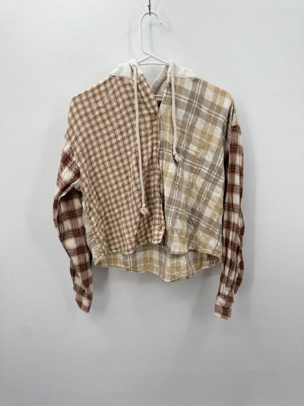 American Eagle Hooded Plaid Flannel Shirt Womens Medium Cropped Distressed